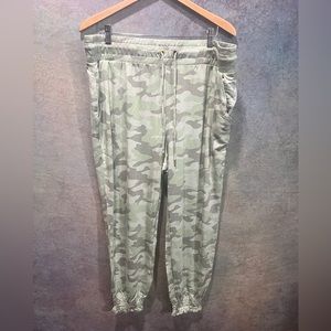 Brand new! Skinnygirl joggers